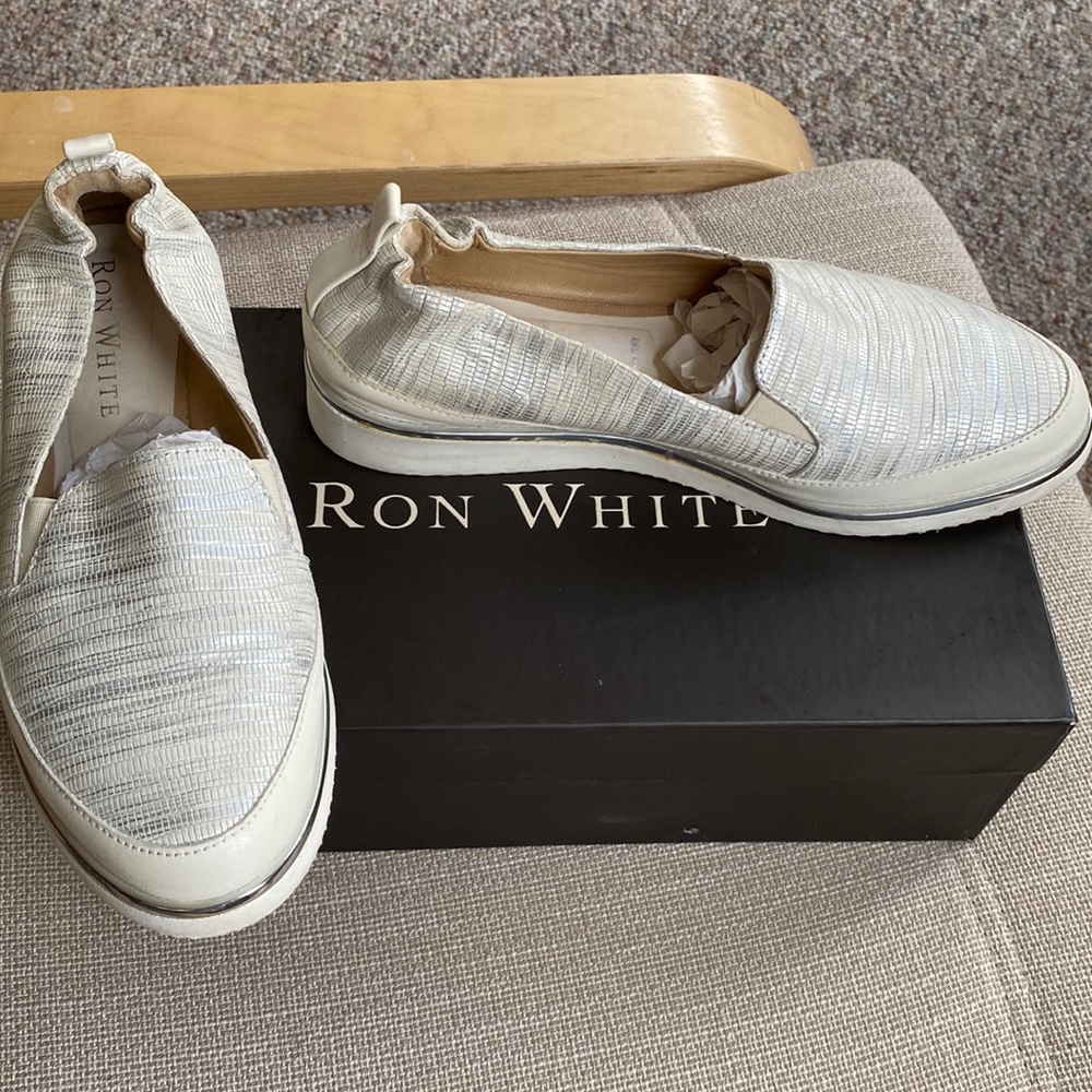 Ron White  silver/white, leather and leather lined, slip on sneakers size 6